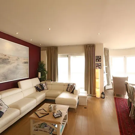 In Het Zoute With Sea Views Apartament *