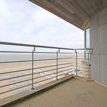 Lägenhet In Het Zoute With Sea Views